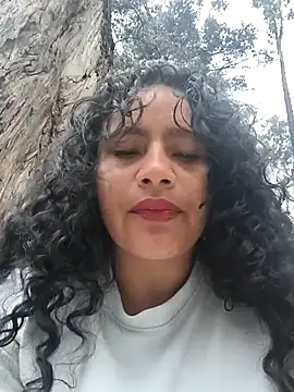 Chat XXX ao vivo de Yaya_watson
