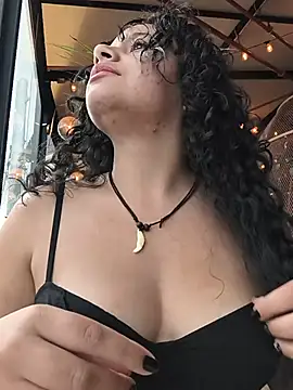 הופעת וובקאם של Yaya_watson