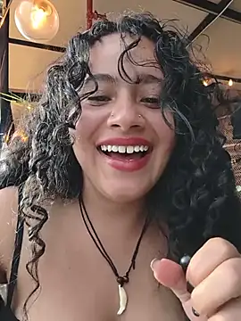 Yaya_watson – Naživo XXX chat