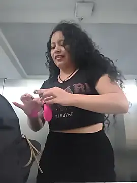 XXX chat uživo modela Yaya_watson