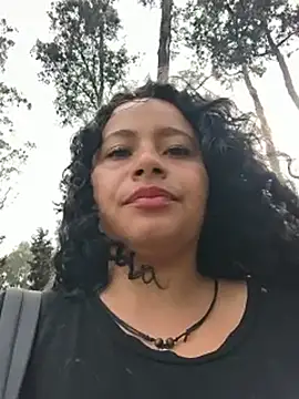 Yaya_watson Show in webcam
