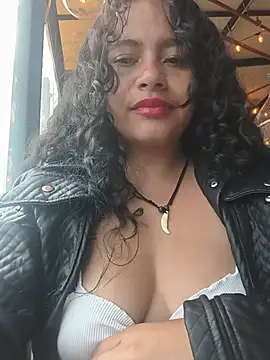 Yaya_watson Webcam show