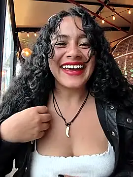 Yaya_watson's Live XXX Chat