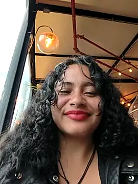 Yaya_watson's Webcam Show