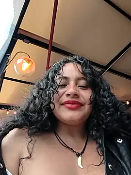 Yaya_watson Pertunjukan Webcam