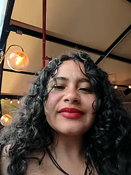 Webkamerová show Yaya_watson