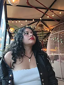 Yaya_watson's Webcam Show