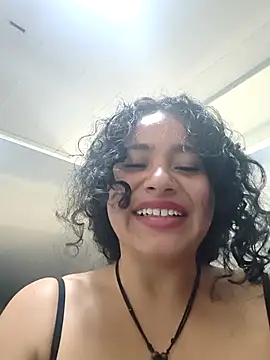 Chat XXX en directo de Yaya_watson