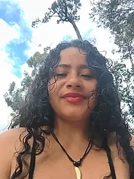 Yaya_watson – Kamerová šou