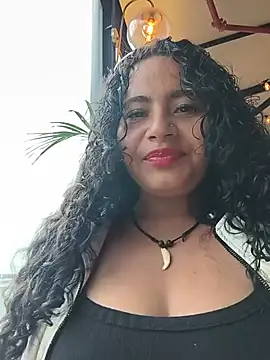 Yaya_watson Шоу с уебкамера