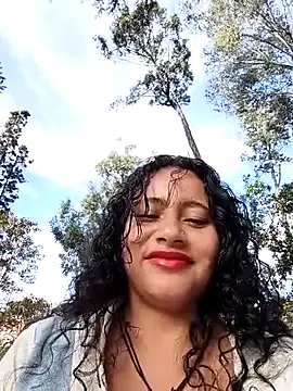 XXX chat uživo modela Yaya_watson