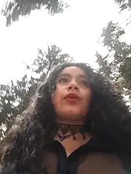 Chatroom XXX en direct de Yaya_watson