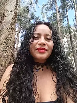 Yaya_paid – webcam-show