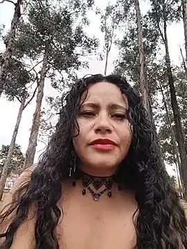 Yaya_paid's Live XXX Chat