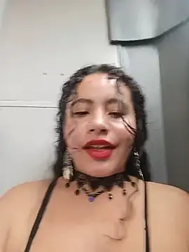 XXX chat uživo modela Yaya_paid