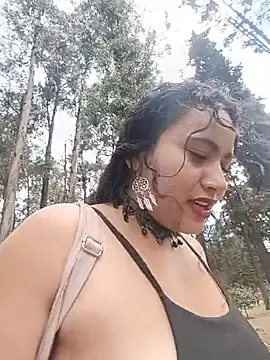 Show modela Yaya_paid na web-kameri