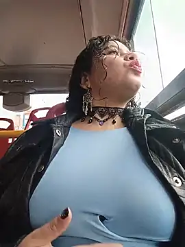 Yaya_paid webcam show