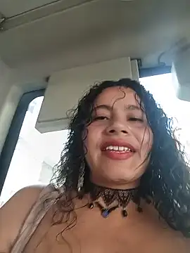 Chat +18 de Yaya_paid ao vivo