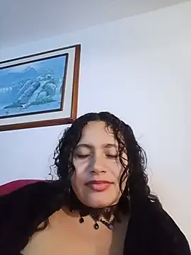 Yaya_paid's Live XXX Chat