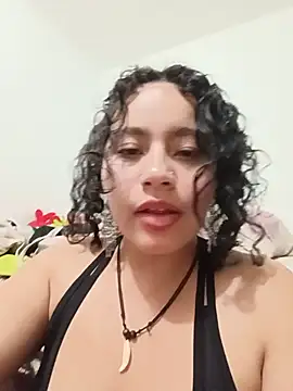 Yaya_paidのライブXXXチャット