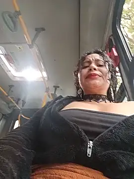 Czat XXX na żywo – Yaya_paid