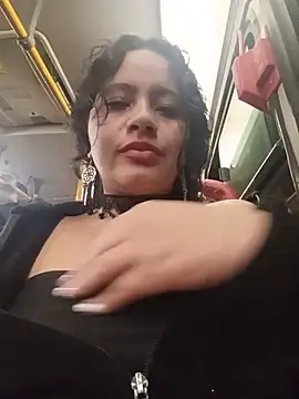 Yaya_paid's Live XXX Chat