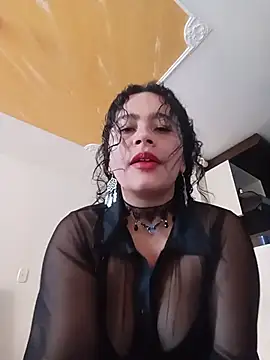 Yaya_paid Show in webcam