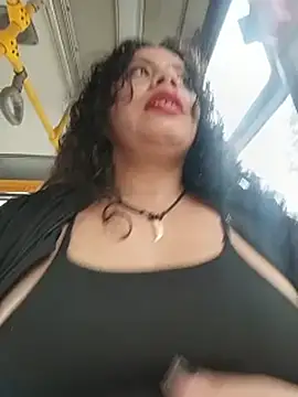 Show modela Yaya_paid na web-kameri