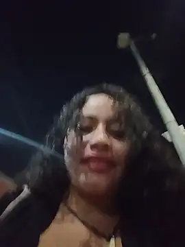 Chat +18 de Yaya_paid ao vivo