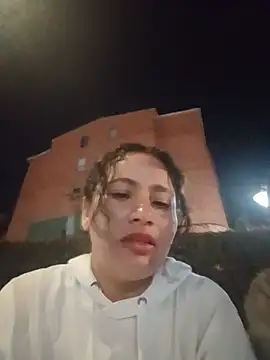 Yaya_paid's Webcam Show
