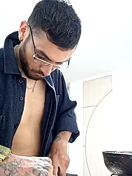 malek_xarx_: απευθείας συνομιλία ΧΧΧ