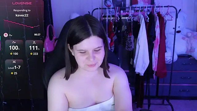AmyVibess Chat XXX live