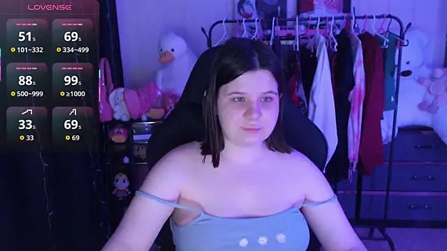 AmyVibess' Live XXX Chat