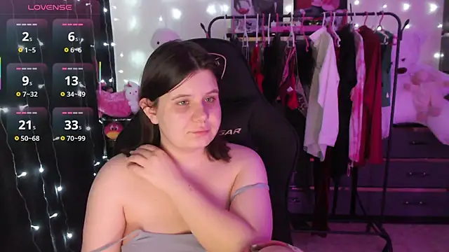 AmyVibess – Naživo XXX chat
