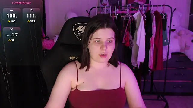 AmyVibess: онлайн-секс-чат
