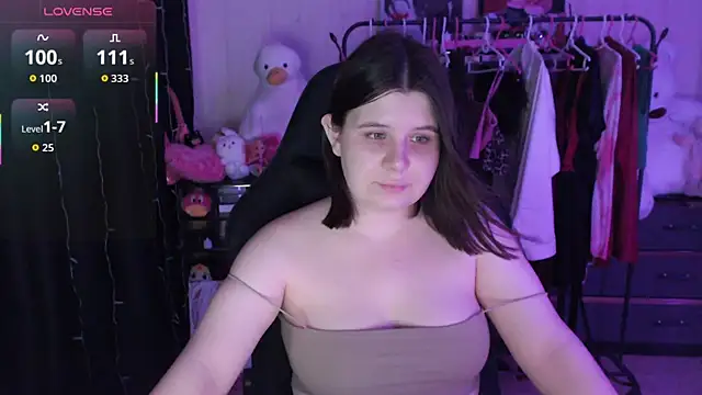 AmyVibess: онлайн-секс-чат