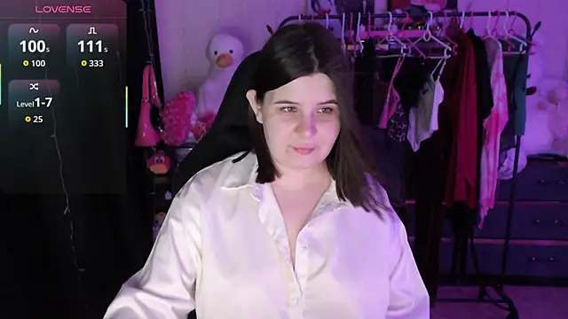 AmyVibess Chat XXX in diretta