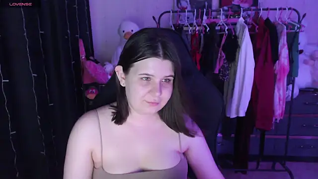 AmyVibess' Live XXX Chat