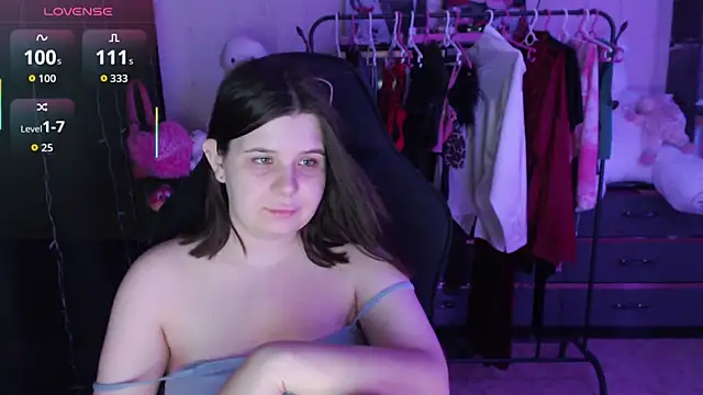 AmyVibess' Live XXX Chat