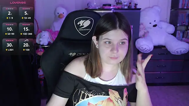 AmyVibess Chat XXX in diretta