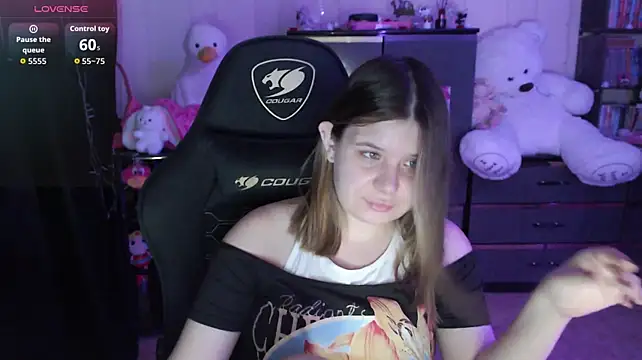 AmyVibess: онлайн-секс-чат