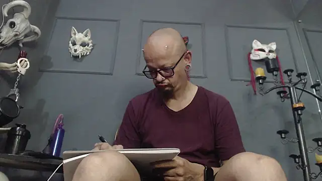 zain_kreigger Show in webcam