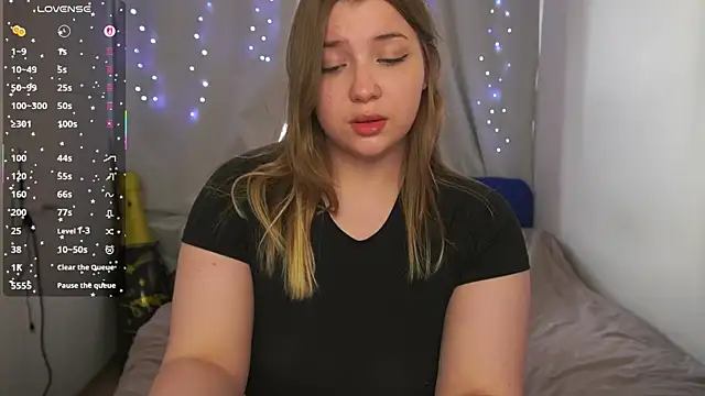 Chat +18 de CuteSharloti ao vivo