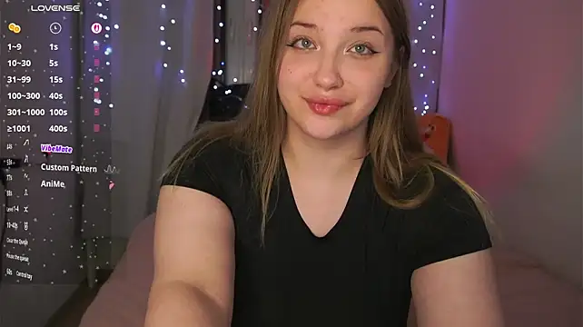 CuteSharloti Live XXX-chat
