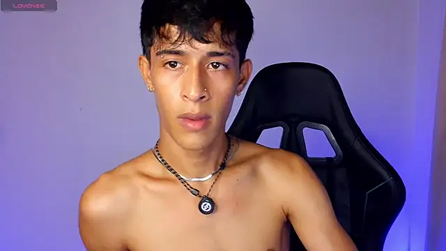_Danny777 Adlı Modelin Web Kamerası Şovu