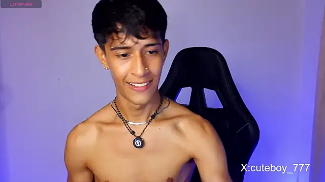 _Danny777 网络视讯表演