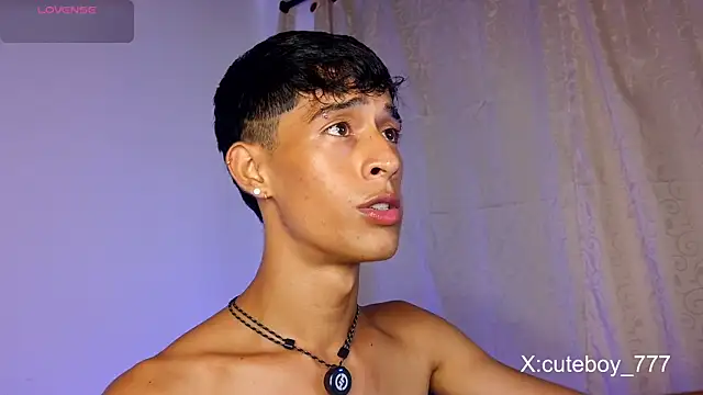 _Danny777 在線直播表演