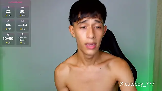 Pokazy przed kamerką – _Danny777