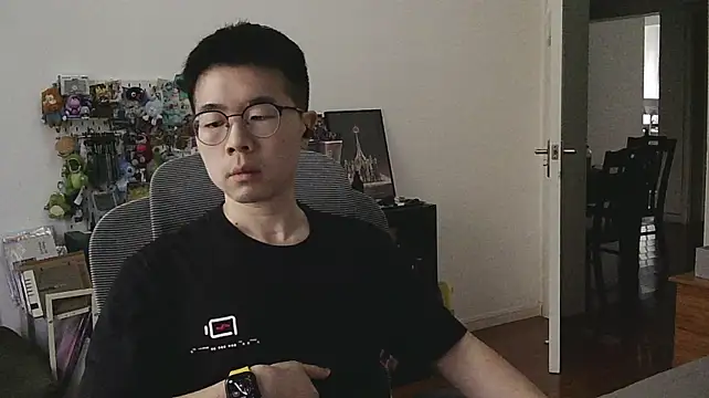 Adzard65 在線直播表演