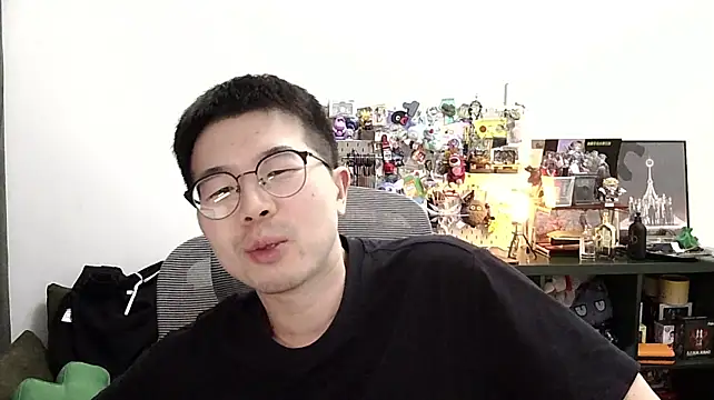Adzard65 网络视讯表演